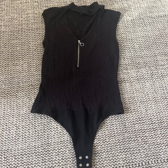 Dynamite body suit - Picture 1 of 2